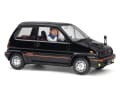 Das Modell zeichnet einen Rechtslenker aus Japan nach und dort sitzt auch die beigelegte Fahrerfigur ] Foto: Werk