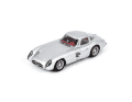 Bei den klassischen Pkw-Modellen des Maßstabs 1:43 gewann 2025 der Mercedes-Benz 300 SLR als Uhlenhaut-Coupé von Schuco aus Resine ] Foto: Schuco
