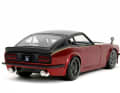 Ein Blick auf die fetten Auspuffrohre zeigt sofort: Das ist kein ganz normaler Datsun 240 Z in der Baugröße 1:24 von Jada ] Foto: Werk