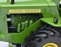 Der 1:32-Motor, beim Original hat er sieben Liter Hubraum, ist beim Resine-Modell fein detailliert | Foto. Werk
