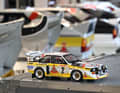 Der Audi quattro S1 in 1:12 von Ottomobile punktet mit überzeugenden Proportionen und dem fein bedruckten „Rennoverall“