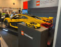 Das Bauklötzchen-Imperium Lego zeigte in Essen seinen fahrbaren McLaren aus Legosteinen in 1:1 und en miniature ] Foto: Hell Sinki