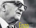 Wer Enzo Ferrari besser kennenlernen will, sollte sich in das Buch vertiefen. Fulminante Originale zum Thema Ferrari gibt es im Nationalen Automuseum in Dietzhölztal- Ewersbach – Modelle auch. Erst lesen, dann bewundern.