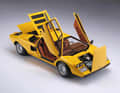 Von seinem Lamborghini Countach LP 400 in der Farbe Giallo baut Amalgam im Maßstab 1:8 weltweit nur 199 Stück