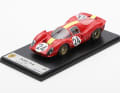 Der Ferrari 330 P4 der Equipe Nationale Belge mit der Nummer 24 von Willy Mairesse und Jean Beurlys holte an der Sarthe 1967 den dritten Platz ] Foto: Werk