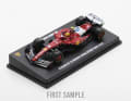Mit an den Start geht bei Looksmart in 1:64 der Ferrari SF-25, mit dem Lewis Hamilton 2025 das Sprint-Rennen zum GP in China gewann ] Foto: Werk