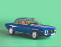 Die unverwechselbare elegante Linie des Lancia Fulvia 1.3 trifft die 1:18-Miniatur aus Die Cast von Norev mit geradezu charmanter Stilsicherheit