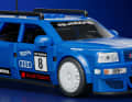Obwohl der Audi Avant RS2 von Hot Wheels im kleineren Maßstab 1:32 antritt, kommt der Kit mit wechselbaren Felgen zu den Kunden ] Foto: Hot Wheels