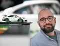 Maik Grützmacher hat es der aktuelle GT3 RS angetan, im Hintergrund ist hier der Bürzel-Carrera im Museum zu erkennen