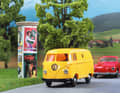 VW T1 als Post-Transporter und Karmann Ghia machen auch in einem passenden 1:40-Diorama eine gute Figur