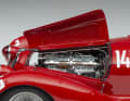 Der Achtzylinder-Reihenmotor hatte über 150 PS. Die Verkleinerung dieses Aggregats von Amalgam ist ein Traum in 1:8. ] Foto: Werk