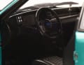 Das schwarze Interieur zeichnet die LX-Ausstattung des Vorbilds nach