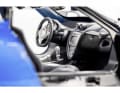 Der Mini-Pagani geizt nicht mit Details. Trotz des E-Antriebs gibt es ein fein gemachtes Luxus-Interieur in 1:14.
