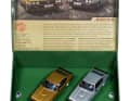 Die beiden CI-5-Fastbacks gibt es im kultigen Set bei Scalextric, inklusive Geheimdossier im Deckel der Verpackung. Very british! ] Foto: Werk