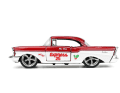 Die Damen kriegen die kleinen und teureren Geschenke. Und die packt Mrs. Santa Claus in den Kofferraum ihres `57 Chevy Bel Air. Foto: Werk