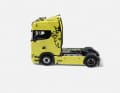 Und in Sachen Dekoration ist dieses Scania-Modell eindeutig auf der Höhe der Zeit. Auf der Fahrerkabine ist der Greif zu erkennen, der im Logo der Schweden eine wichtige Rolle spielt ] Foto: Werk