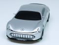 Beim Vision AMG scheint auch in 1:18 der Kühlergrill fast zu grinsen
