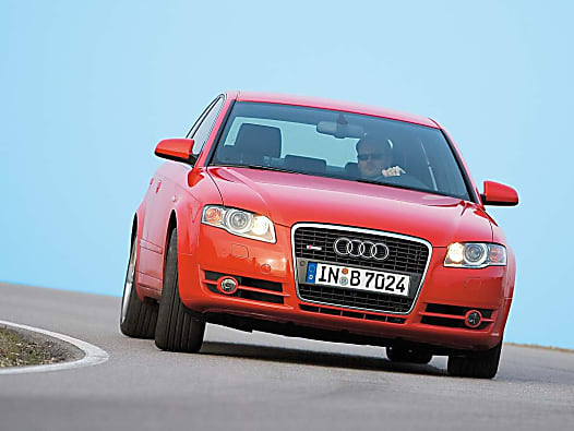 Audi A4 3.0 V6 TDI mit 204 PS - RED BULL