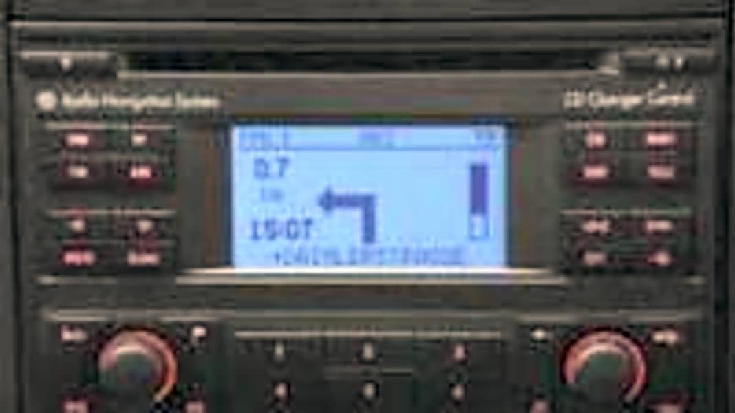 GF 2000/01: Original Navigationssystem mit Monochrom-Display