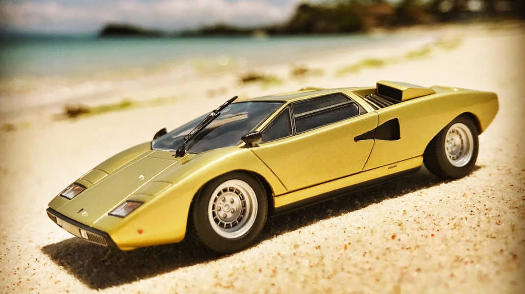 Klare Kanten: Lamborghini LP 400 von Minichamps in 1:43