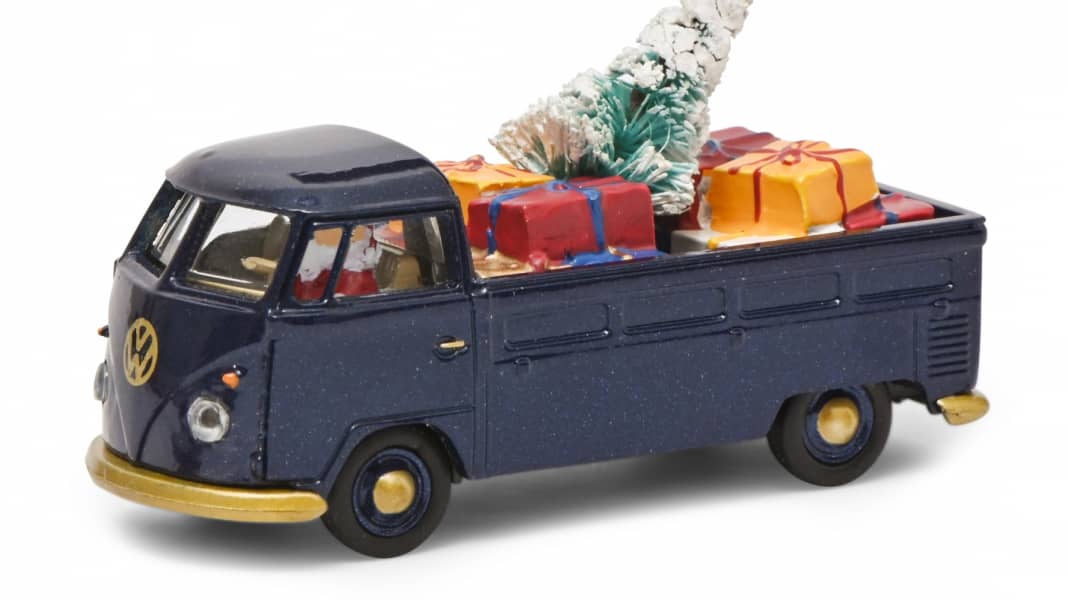 Märklins Weihnachts-Bulli baut der Zulieferer Schuco in 1:87 nach