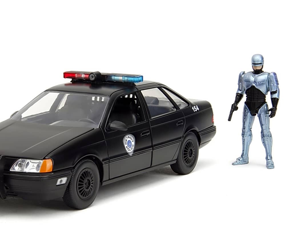 Jada bringt Robocops Dienstwagen als 1:24-Modell und legt eine Figur mit drauf