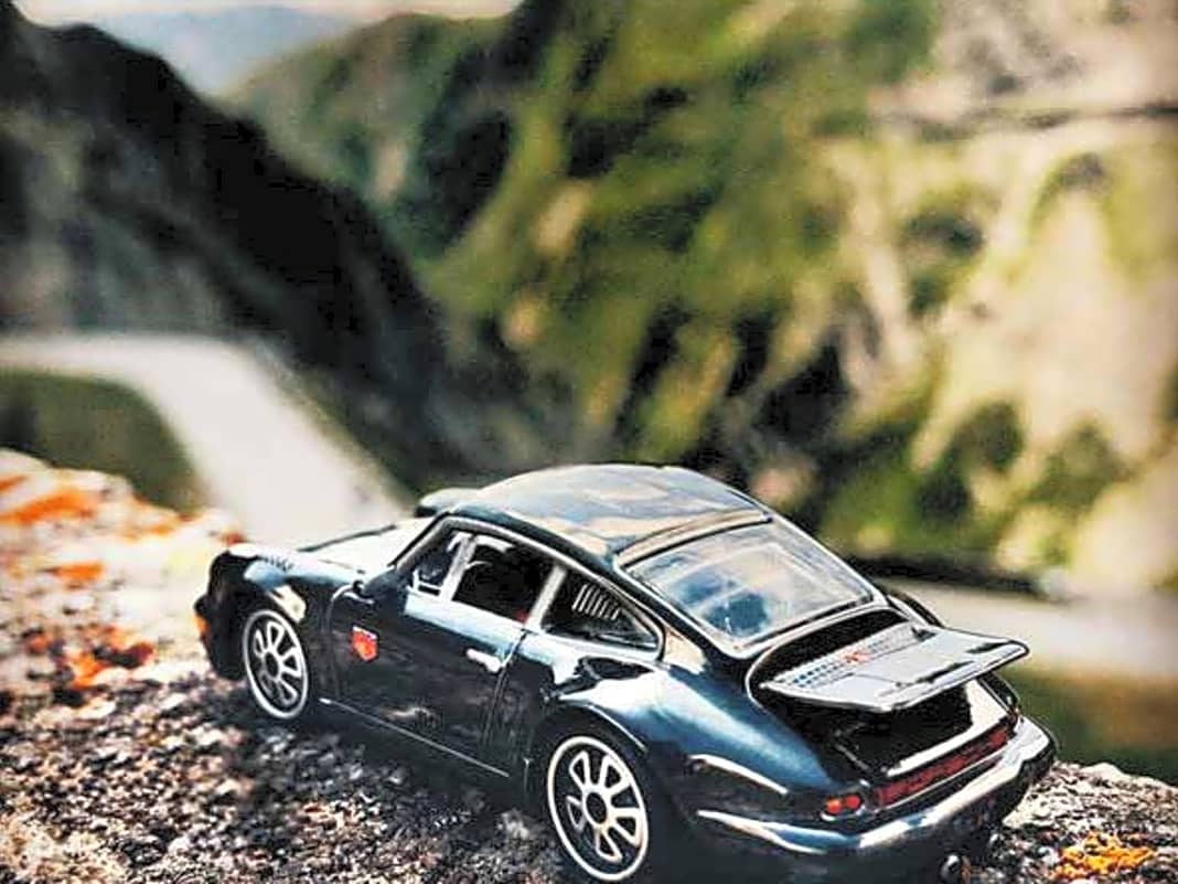 Porsche 911 (964) von Matchbox in 1:64 - Get out and drive