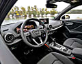 Wie von Audi gewohnt ist der Instrumententräger auch im Q2 übersichtlich und ergonomisch ausgerichtet