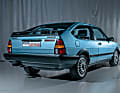 Hätte durchaus als Coupé laufen können und wäre mit dem starken, längs eingebauten 200-PS-Turbotriebwerk plus traktionsförderlichem Allradantrieb aus dem Hause Audi eine echte Ansage geworden: Dieser Passat von 1983 war seiner Zeit weit voraus.