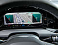 Das Digital-Cockpit ist Serie im Style und bietet verschiedene Ansichten – darunter auch die Navi-Karten-Darstellung (Discover Pro)