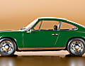 Die Top-Proportionen adeln das 1:12-Modell des Porsche 911 T von 1968 aus dem Hause Norev. Und das alles schafft der Hersteller mit nur 57 Bauteilen.