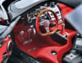 Der Pagani Zonda F von Almost Real, den Minichamps importiert, ist ein neuer Maßstab für Supersportwagen-Details in der Baugröße 1:18