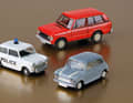 Gleich drei 1:87-Briten, ein Range Rover, ein Austin Seven und ein Morris, zeigen ein Herz fürs United Kingdom