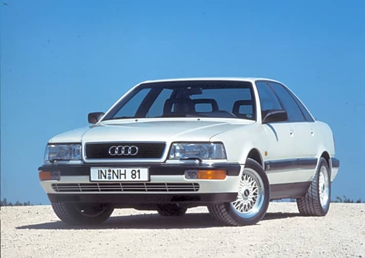    	Audi V8 1988
