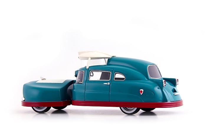 In der Seitenansicht ist die ungewöhnliche Knicklenker-Konstruktion des Sir Vival auch beim dreifarbig lackierten 1:43-Modell aus dem Hause Autocult sehr gut zu erkennen ]Fotos: Werk