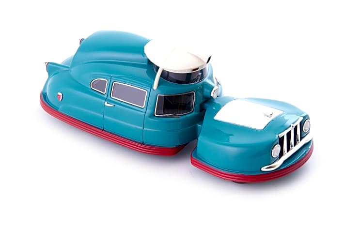 Der Sir Vival basierte technisch auf einem Hudson von 1956. Das Resinemodell zeigt feinen Chromzierrat auch im Bereich der Fensterrahmen im hinteren Fahrzeugteil der 1:43-Verkleinerung ]Foto: Werk