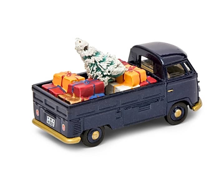 Der Pritschenwagen ist für das Weihnachtsmodell der Märklin-Händler-Initiative eine gute Wahl. Denn auf der 1:87-Pritsche ist jede Menge Platz für die bunt eingepackten Überraschungen.]