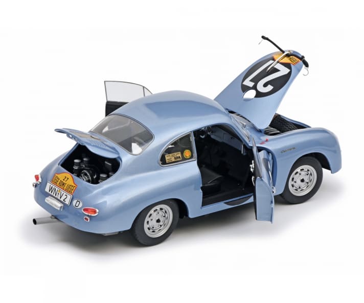Die Kultmarke Schuco hat den adriablauen Porsche 356 V2 im Maßstab 1:18 in Zinkdruckguss umgesetzt und spendiert dem Modell bewegliche Türen und Hauben sowie lenkbare Vorderräder.]Foto: Werk