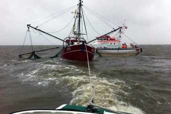 Krabbenkutter vor Untergang bewahrt