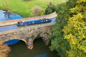 Warum Narrowboat-Fahren mehr als nur ein Hobby ist