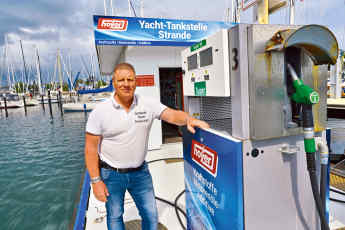 This is a working day at the Strande yacht refuelling station