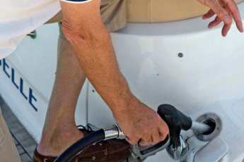 Economy measures on board - how to save fuel in 8 steps