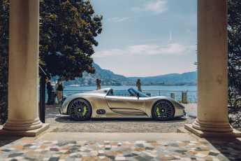 Porsche zeigt Sonderwunsch-Fahrzeuge am Comer See