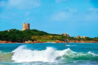 Spot Guide Sardinien Nord - die besten Windsurfspots im Überblick