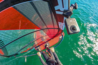 Actioncam-Halterungen zum Windsurfen im Test