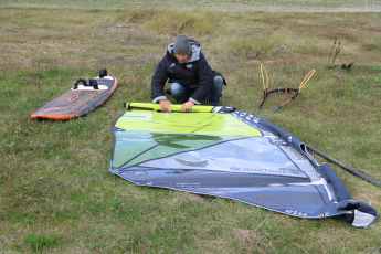 Rigging sails without creases & folds