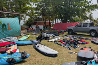 Alle Tests 2026 im Überblick - Boards, Segel, Gabeln und mehr zum Windsurfen