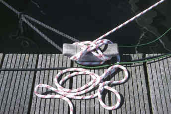 Mooring lines cut in the harbour