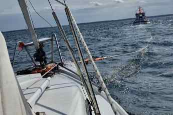 Motoryacht-Crew rettet Einhandsegler vor Gelting