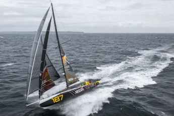 Jury-Entscheidung pro Burke und Fink, Spitzenduell hält an